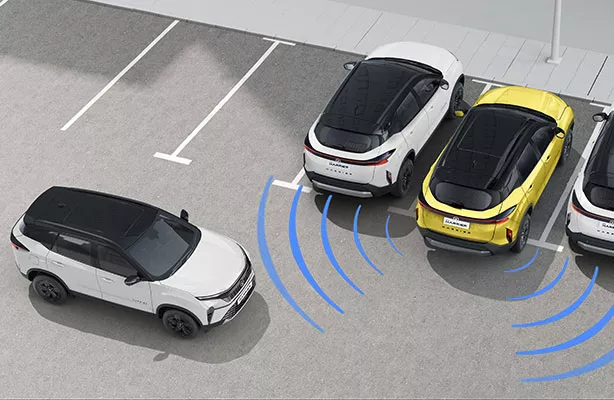 Tata HarrierRear Cross Traffic Alert Tata HarrierRear Cross Traffic Alert