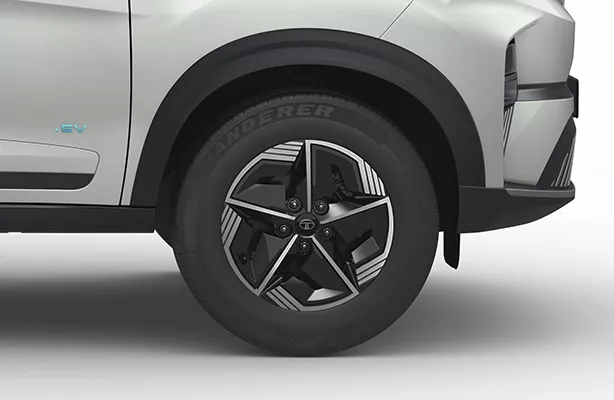 R16 Alloy wheels R16 Alloy wheels